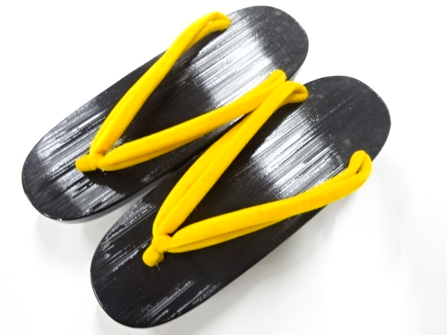 漆塗り　桐下駄(23センチ)